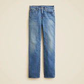 Nipped straight jean in stretch