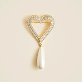 Crystal and pearl heart brooch