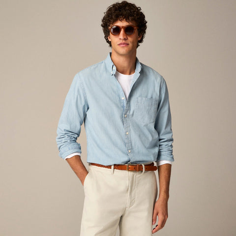 Organic cotton chambray shirt in five-year wash