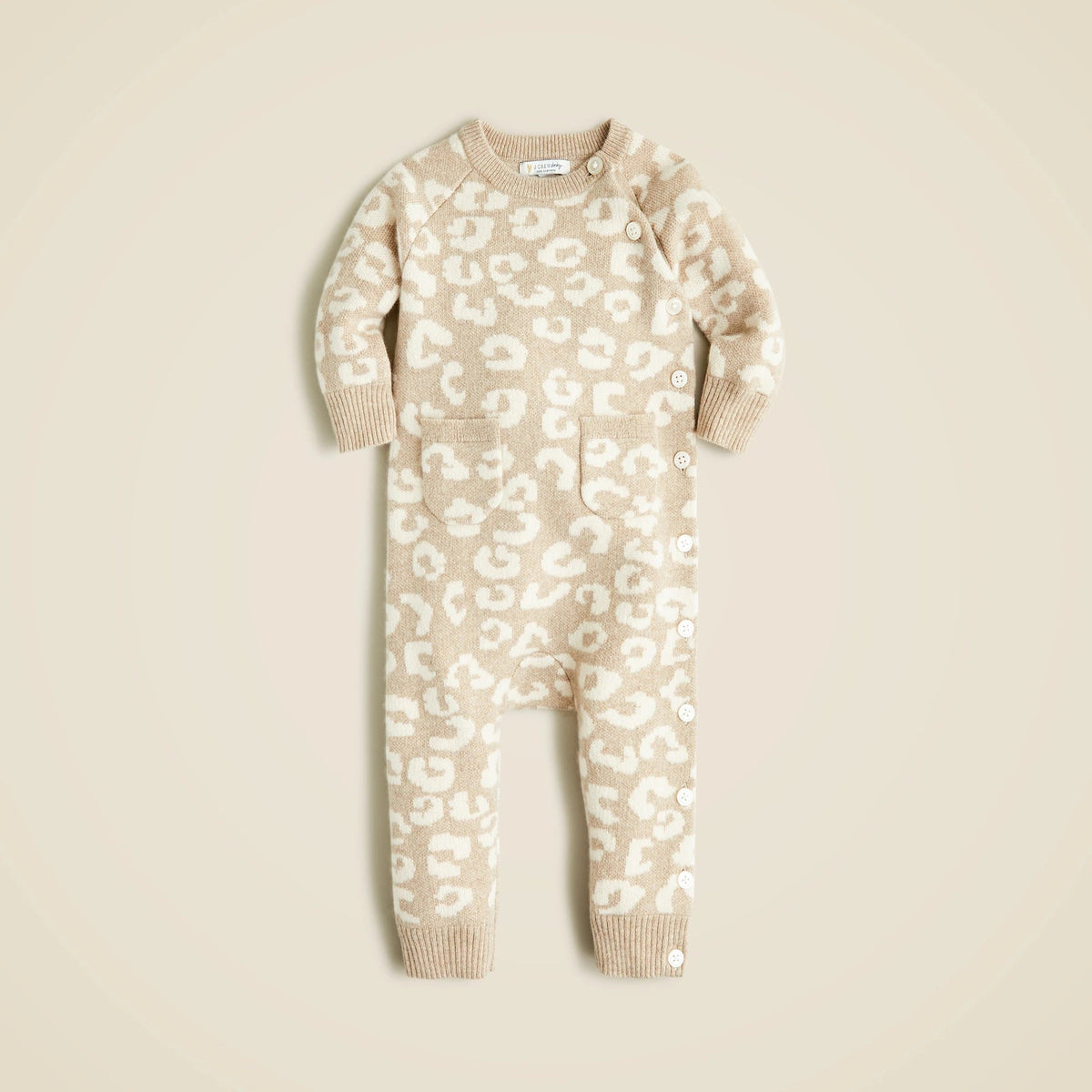 Limited-edition baby cashmere one-piece in leopard