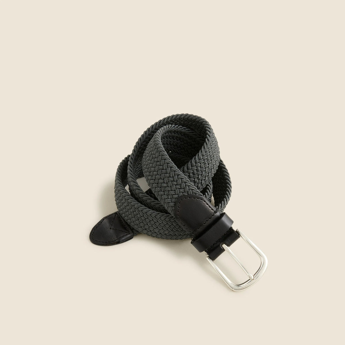 Woven elastic belt with round buckle