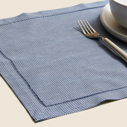Set-of-four place mats in heritage microgingham
