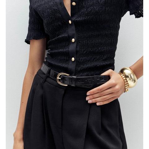 Classic belt in croc-embossed leather