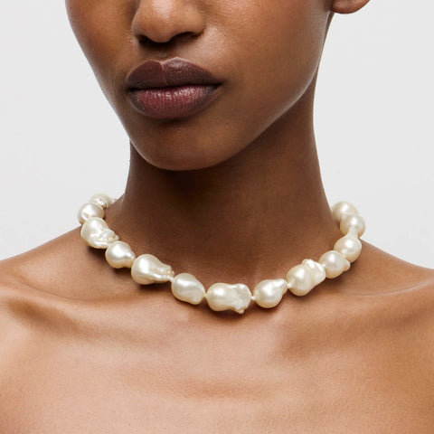 Baroque pearl necklace