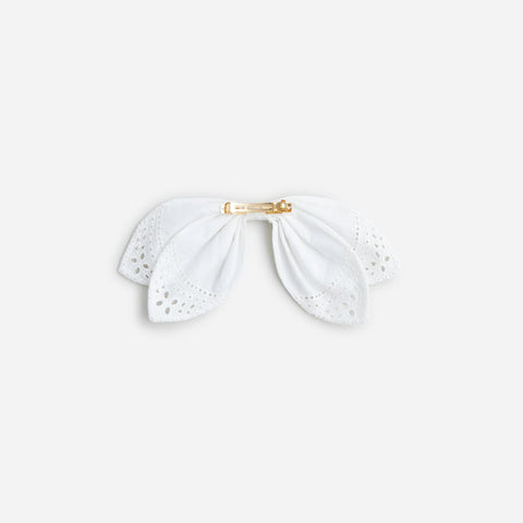Eyelet bow hair clip
