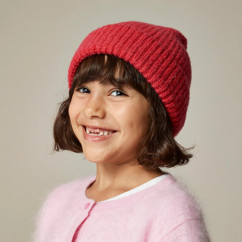 Kids' ribbed beanie in Supersoft yarn