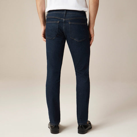 484 Slim-fit stretch jean in aged indigo wash
