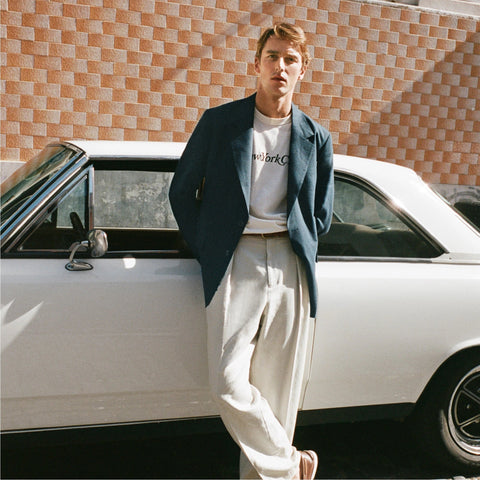 Relaxed-fit double-pleated trouser in linen-cotton blend