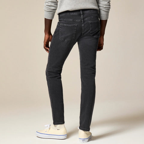 484 Slim-fit stretch jean in dark charcoal wash