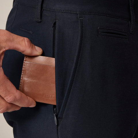 484 Slim-fit tech pant