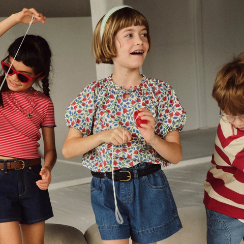 Girls' bubble-hem top in floral