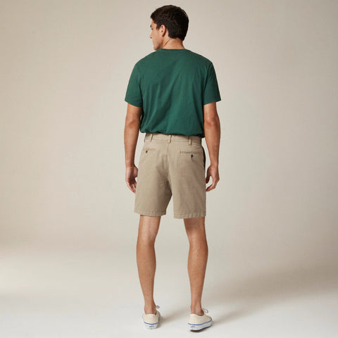 8" Classic chino short