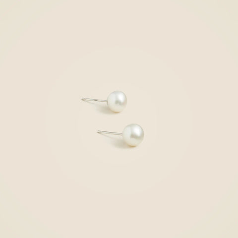 Freshwater pearl stud earrings