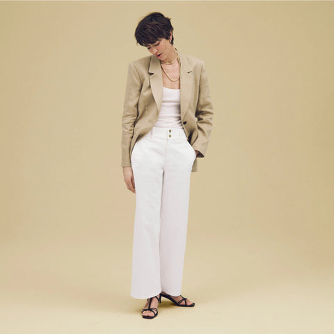 Slim-wide jean with stacked buttons