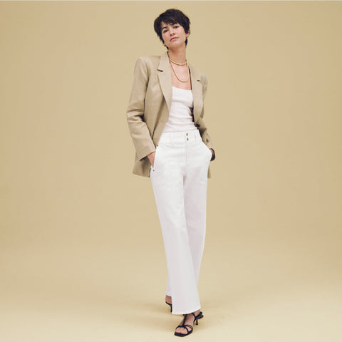 Slim-wide jean with stacked buttons