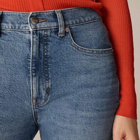 Petite slim-straight jean