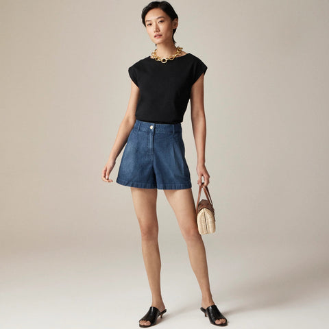 Pleated short in drapey denim