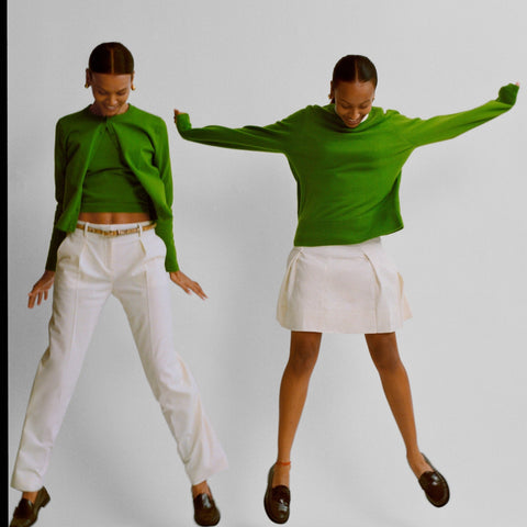 Pleated knee-length skirt in stretch linen blend