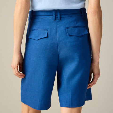 Pleated 9" trouser short in stretch linen blend