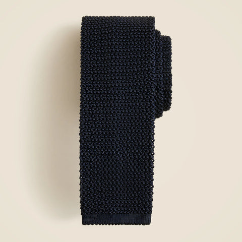 Hand-finished Italian silk knit tie