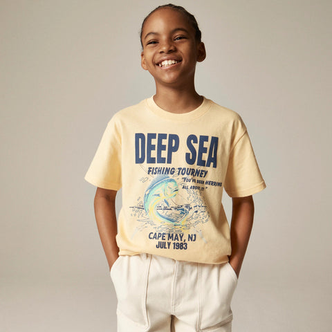 Kids' short-sleeve "Deep sea fishing" graphic T-shirt
