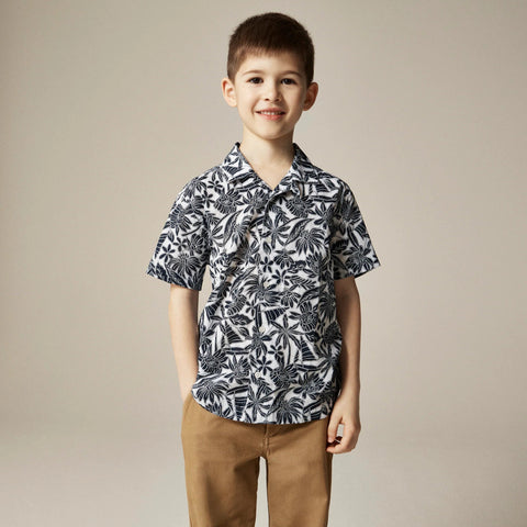 Kids' short-sleeve camp shirt in prints