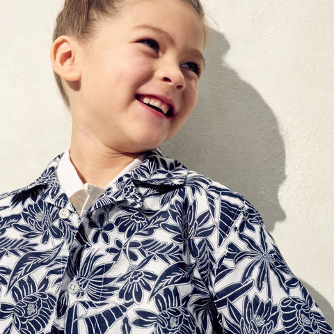 Kids' short-sleeve camp shirt in prints
