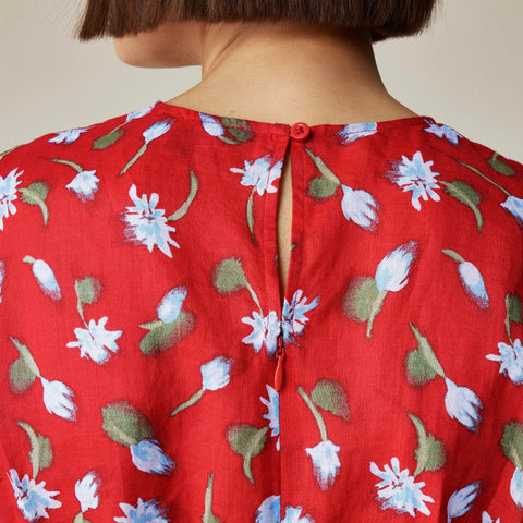 Pintuck shell top in brushed daisy-print ramie