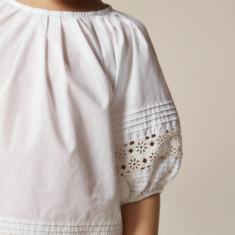 Girls' crochet-trim puff-sleeve top in cotton poplin