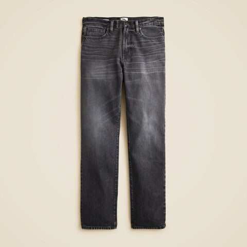 Classic jean in faded black wash