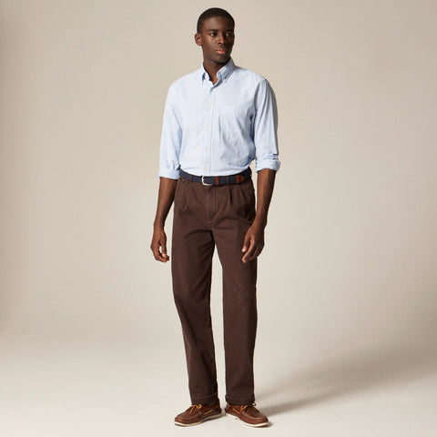 Relaxed-fit double-pleated chino pant in washed canvas