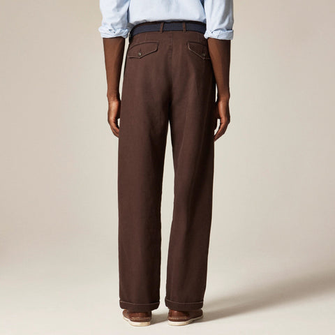 Relaxed-fit double-pleated chino pant in washed canvas