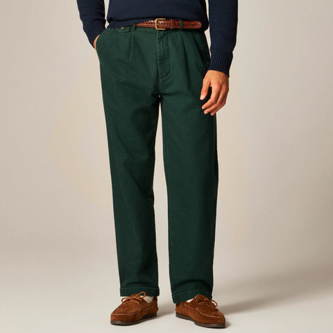 Relaxed-fit double-pleated chino pant in washed canvas