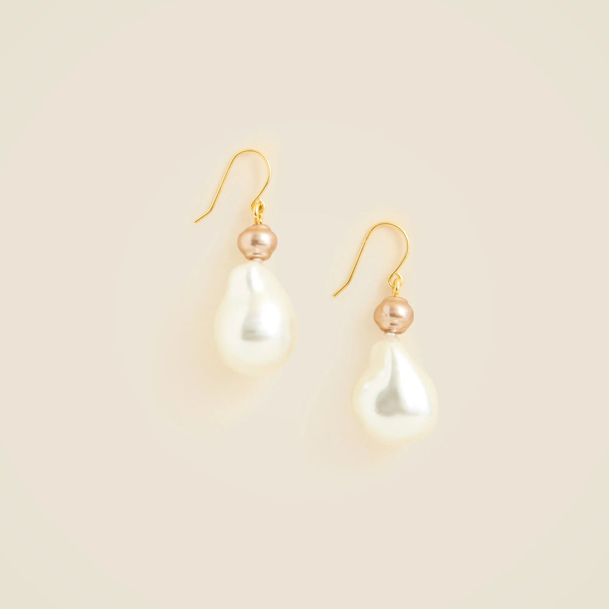 Freshwater pearl drop earrings