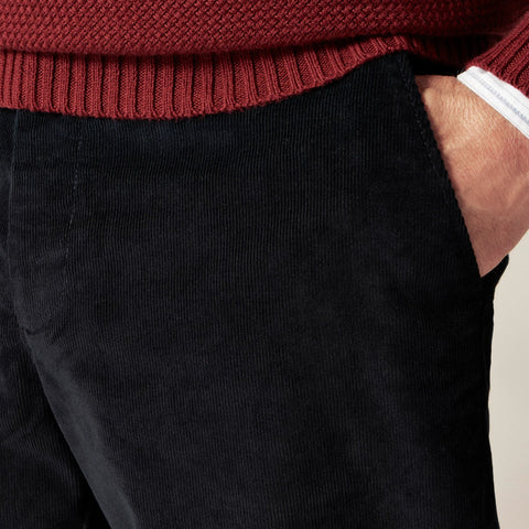 Broken-in Straight pant in stretch corduroy
