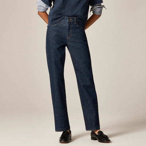 Petite nipped straight jean in stretch