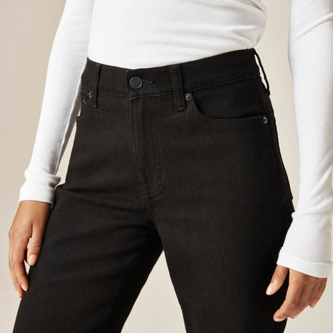 Petite nipped straight jean in stretch