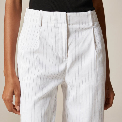 Pleated tapered pant in pinstripe linen-viscose blend