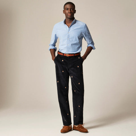 Classic-fit 8-wale corduroy pant with dog embroidery