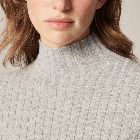 Wide-rib cashmere turtleneck sweater