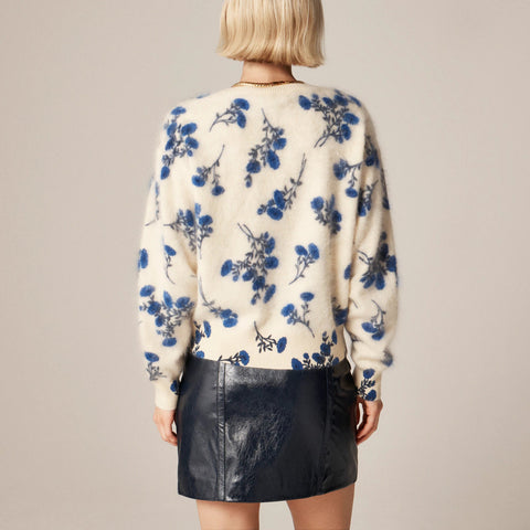 Brushed cashmere V-neck sweater in toile floral print