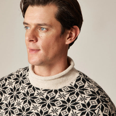 Rollneck™ sweater in snowflake jacquard lambswool