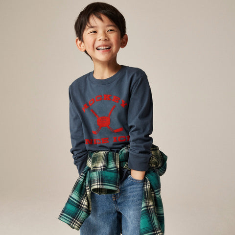 Kids' long-sleeve hockey graphic T-shirt with flocking