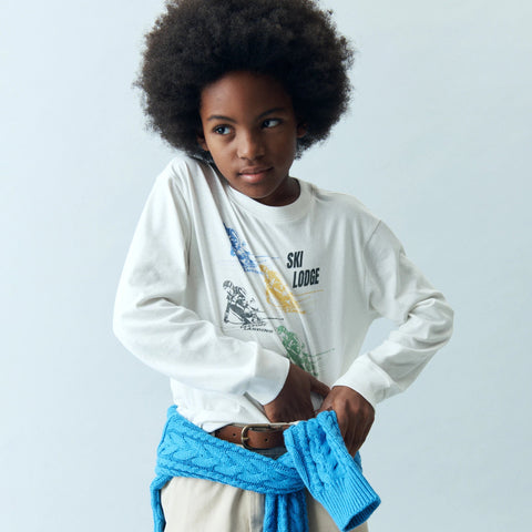 Kids' long-sleeve "Ski lodge" graphic T-shirt