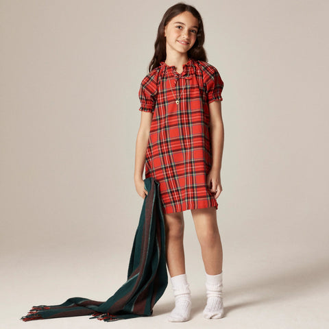 Girls' flannel nightgown in plaid