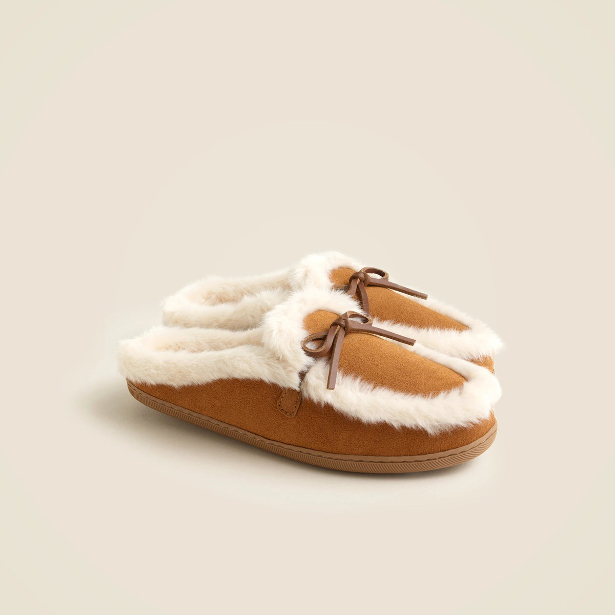 Lodge mules in suede