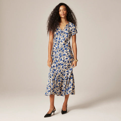 Short-sleeve slip dress in indigo daisy print