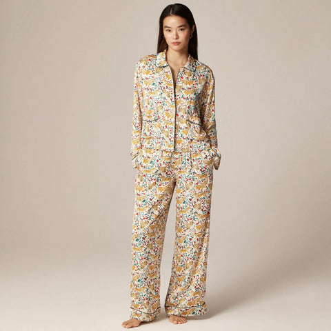 Soft-shine pajama pant set in holiday jungle print