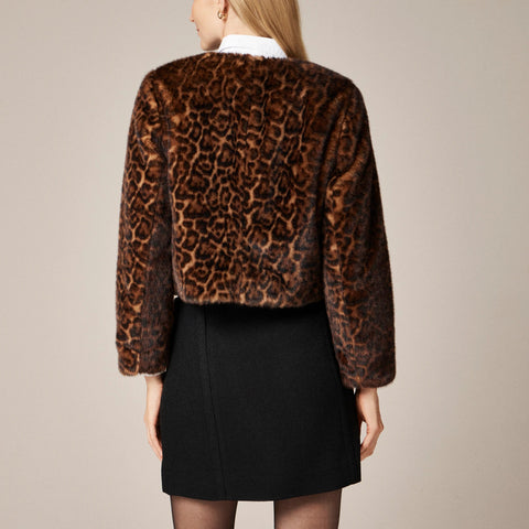 Faux-fur lady jacket in leopard print