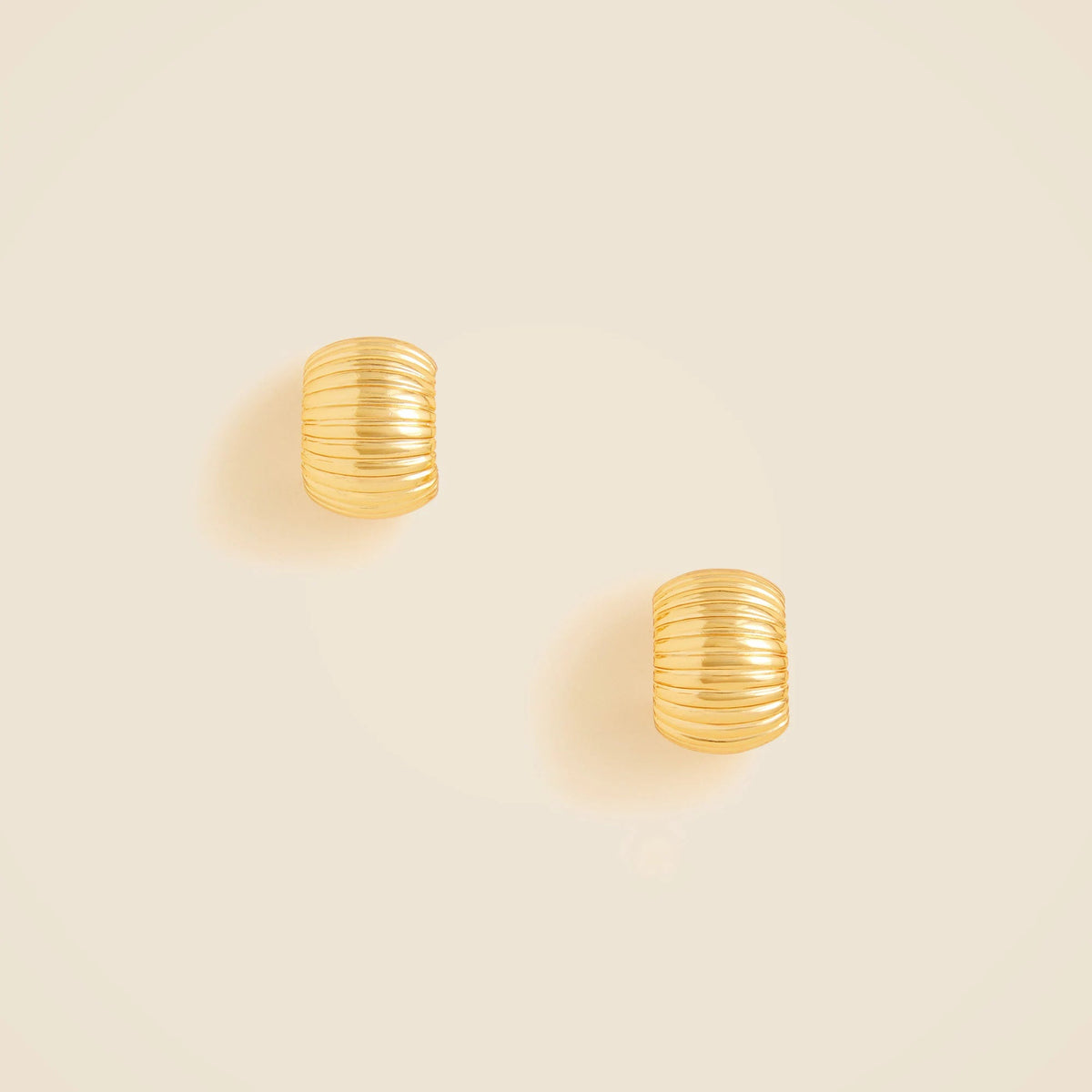 Textured huggie hoop earrings